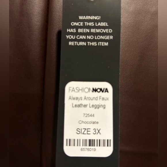 Chocolate Faux leather leggings - Picture 5 of 5